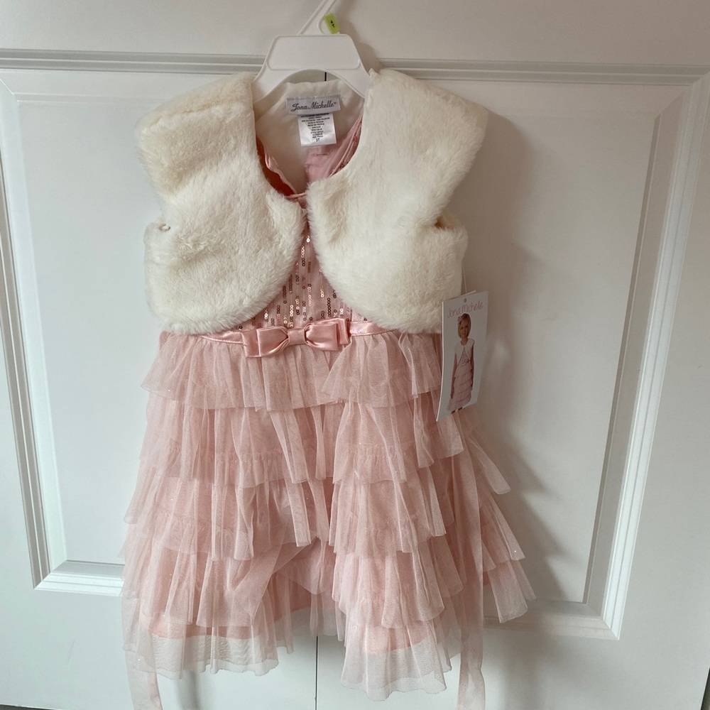Bundle deal! Gently used dresses 3 T and 4 T
